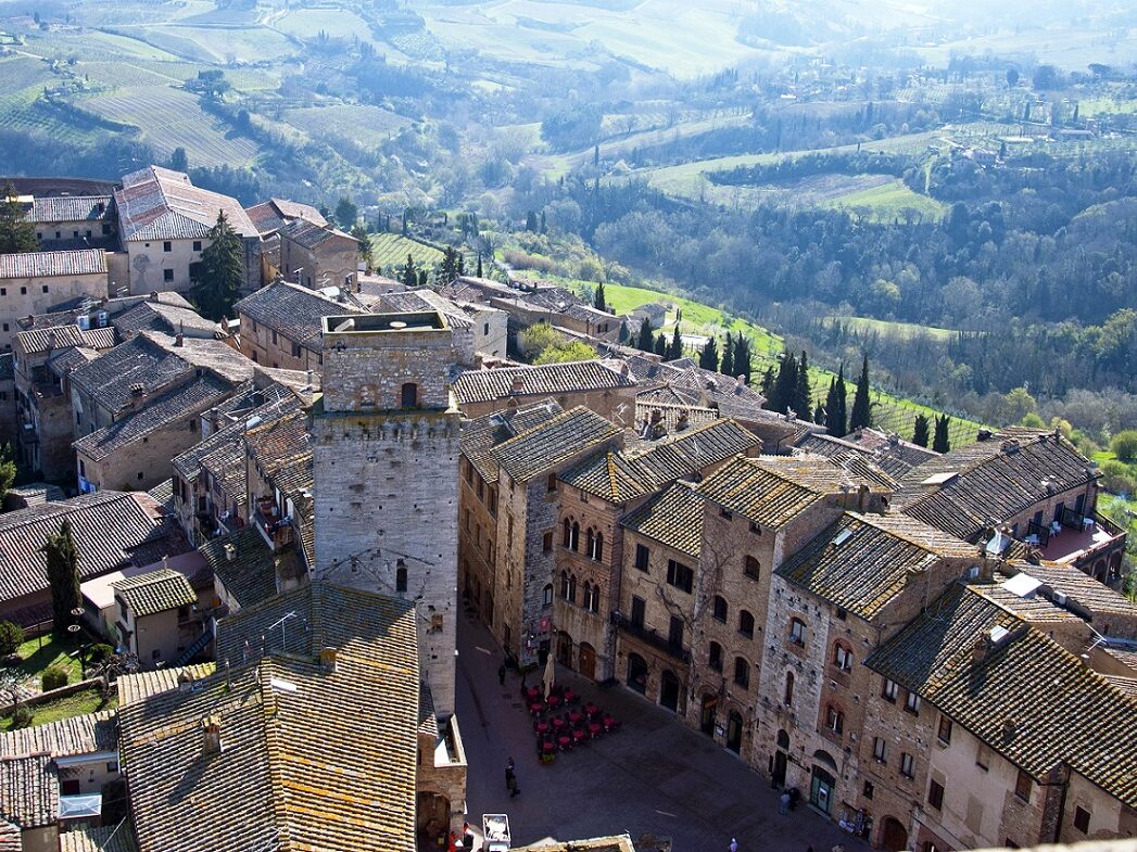 SAN GIMIGNANO VILLAGE WEB